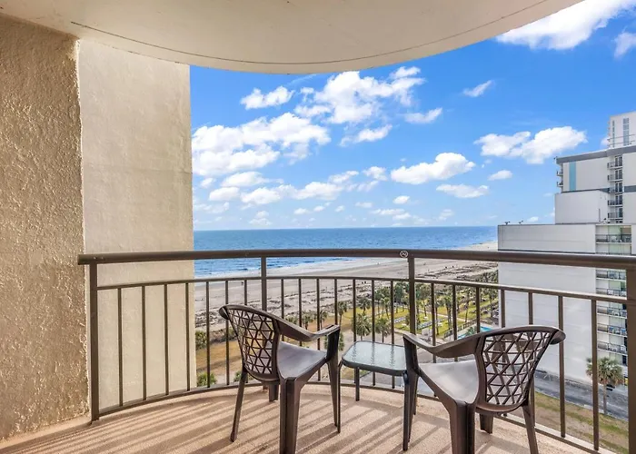 Hosteeva Oceanview Meridian Plaza Condo